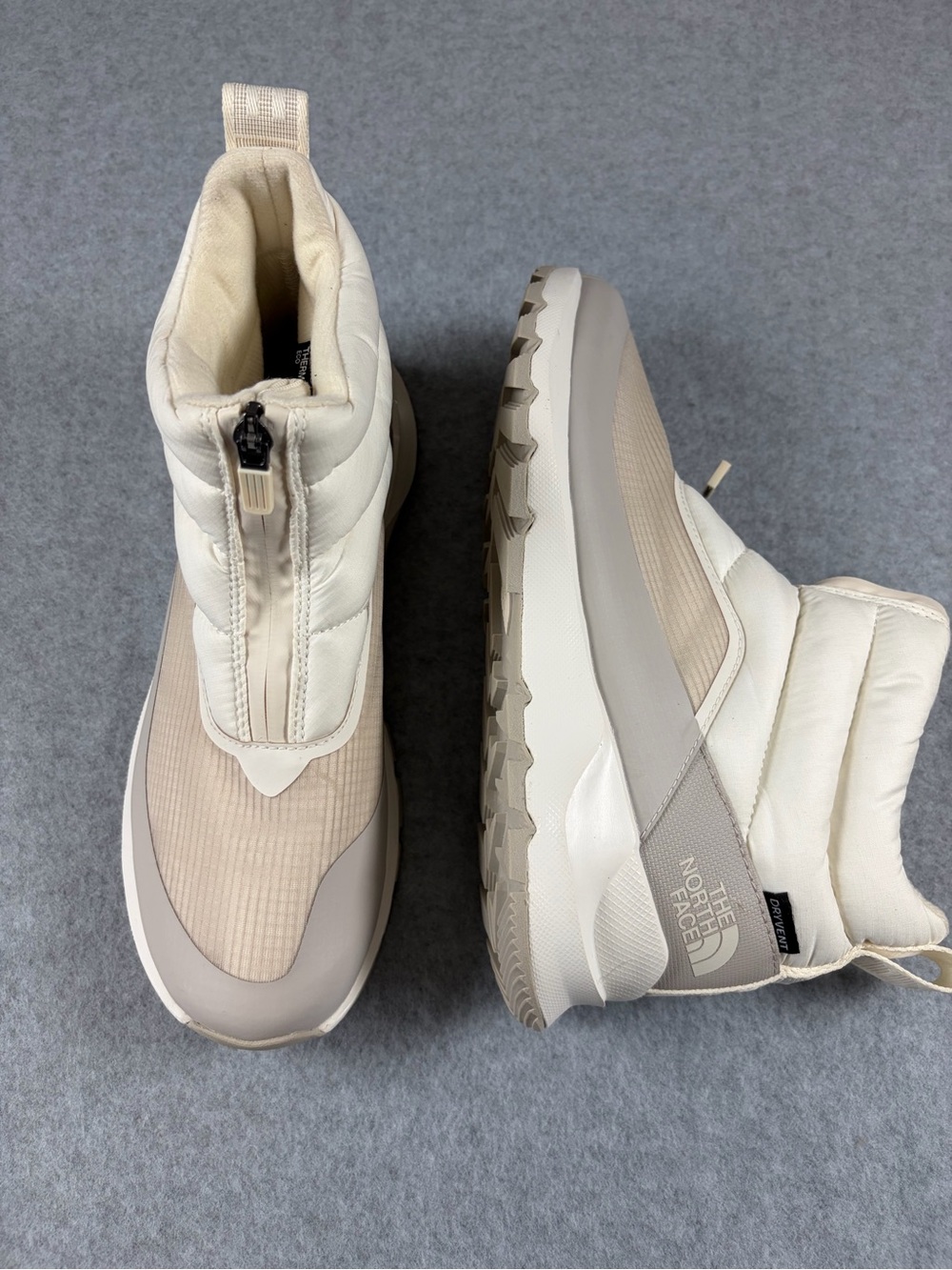 The North Face Women's Cream & Tan Quilted Winter Zip Boots